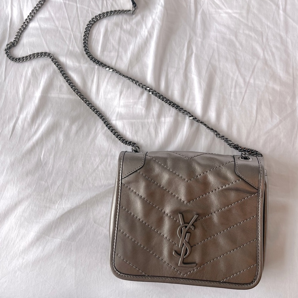 YSL Saint Laurent Niki Crossbody Metallic Wallet on Chain